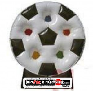 Voetbalschieten 3 mtr. rond € 120,- Opblaasbaar