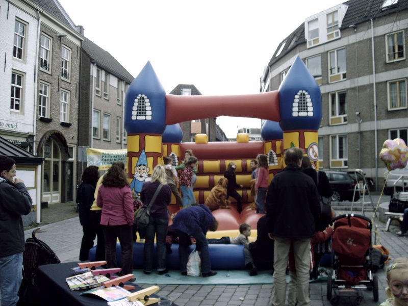 Luchtkussen kasteel € 125,-